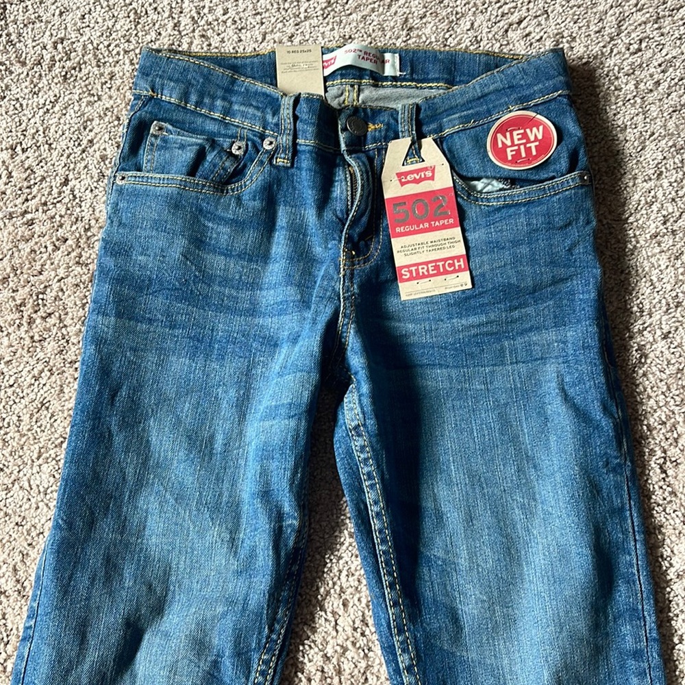 Boys NWT Levi Jeans Size 10 (25x25)